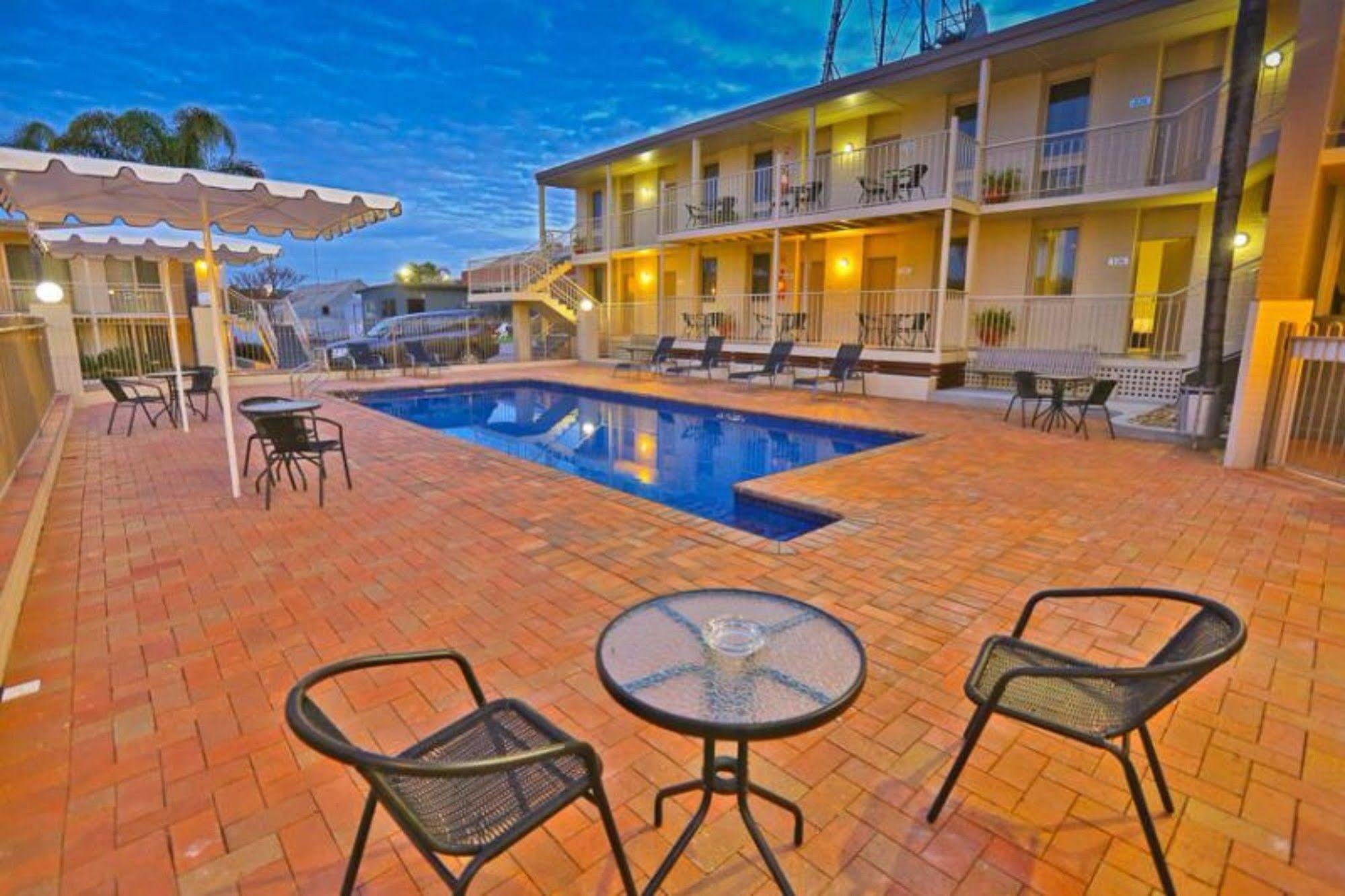 Commodore Mildura Motel Dış mekan fotoğraf