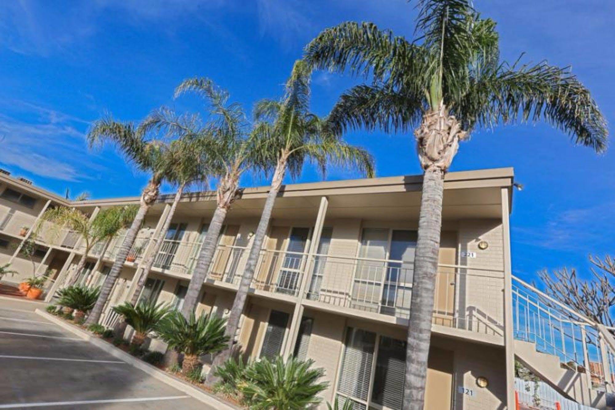 Commodore Mildura Motel Dış mekan fotoğraf